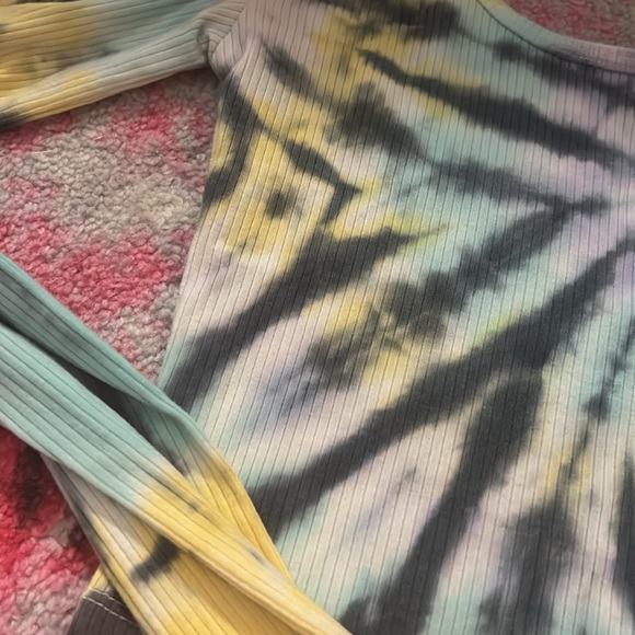 aeropostale long sleeve crop top - Picture 3 of 3